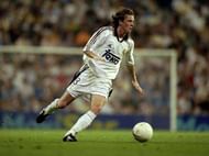 29 Aug 1999:  Steve McManaman of Real Madrid on the ball during the Spanish Primera Liga match against Numancia at the Santiago Bernabeu Stadium in Madrid, Spain. Real won 4-1. \ Pic:  Nuno Correia \ Mandatory Credit: Allsport UK /Allsport